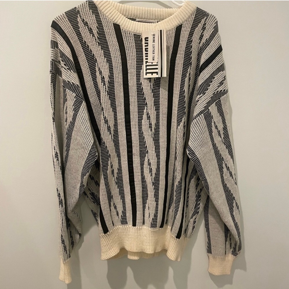 Gabrielle Knitted Crewneck Sweater With Leather Trim Size M